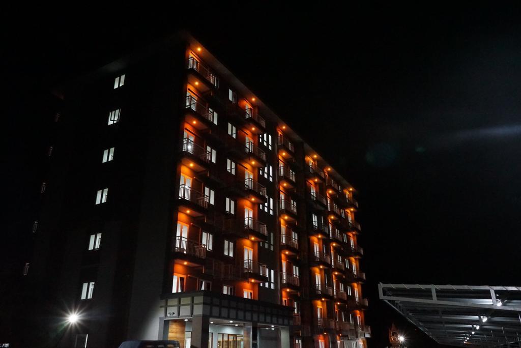Tai-Shan Suites Ratchaburi Εξωτερικό φωτογραφία