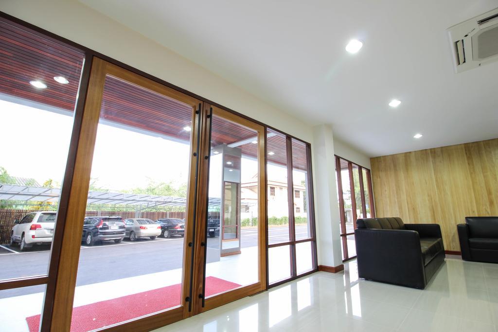 Tai-Shan Suites Ratchaburi Εξωτερικό φωτογραφία